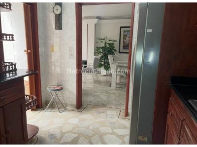Casa de 5 alcobas en venta en Quintas De Don Simon, Cali, 256 m² · foto 9 de 20