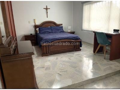 Casa de 5 alcobas en venta en Quintas De Don Simon, Cali, 256 m² · foto 13 de 20
