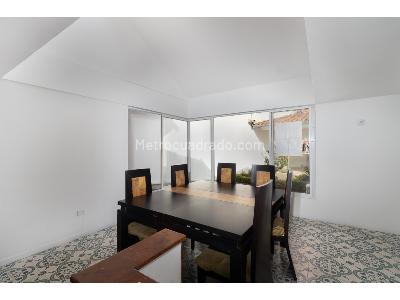 Casa de 4 alcobas en venta en El Ingenio, Cali, 200 m² · foto 2 de 20