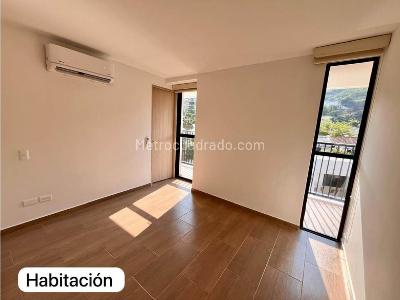 Apartaestudio en venta en Cristales, Cali, 57 m² · foto 3 de 9