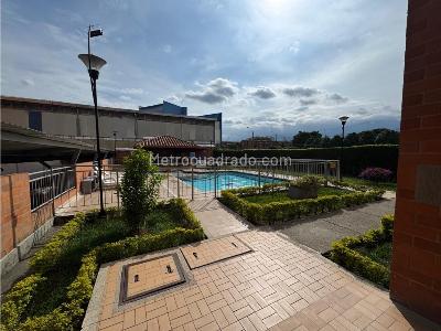 Apartamento de 3 alcobas en venta en Primero De Mayo, Cali, 83 m² · foto 5 de 19