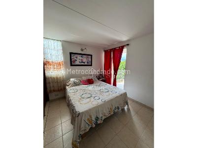 Apartamento de 3 alcobas en venta en Primero De Mayo, Cali, 83 m² · foto 14 de 19