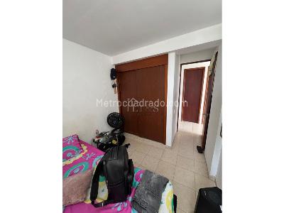 Apartamento de 3 alcobas en venta en Primero De Mayo, Cali, 83 m² · foto 16 de 19