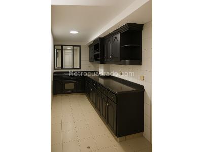 Apartamento de 4 alcobas en venta en San Fernando, Cali, 157 m² · foto 3 de 9