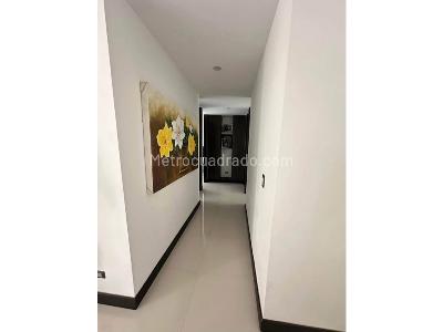Apartamento en venta en Pance, Cali · foto 3 de 9