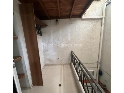 Casa de 5 alcobas en venta en Santa Anita, Cali, 245 m² · foto 10 de 10