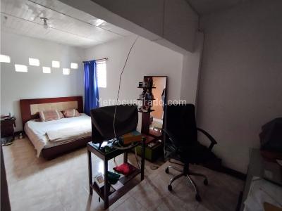 Casa de 3 alcobas en venta en Bellavista, Cali, 240 m² · foto 6 de 14