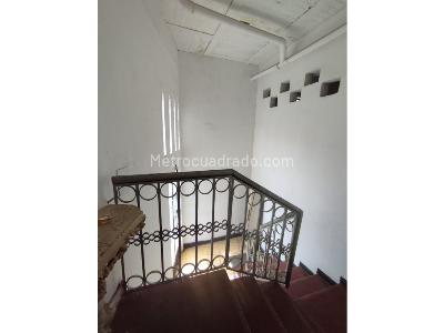 Casa de 3 alcobas en venta en Bellavista, Cali, 240 m² · foto 7 de 14