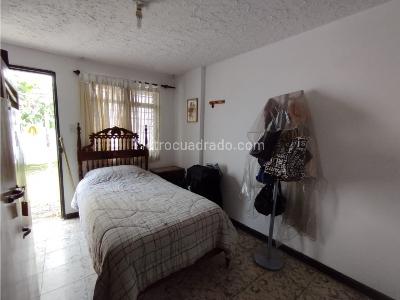 Casa de 3 alcobas en venta en Bellavista, Cali, 240 m² · foto 11 de 14