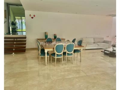 Casa de 3 alcobas en venta en Ciudad Jardin, Cali, 330 m² · foto 2 de 8