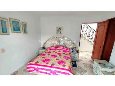 Casa de 5 alcobas en venta en Caney, Cali, 270 m² · foto 10 de 18