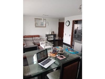 Apartamento de 3 alcobas en venta en Los Cambulos, Cali, 125 m² · foto 2 de 16