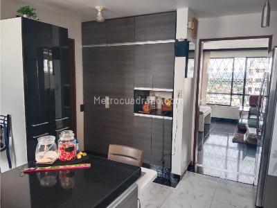Apartamento de 3 alcobas en venta en Los Cambulos, Cali, 125 m² · foto 8 de 16