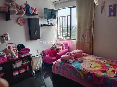 Apartamento de 3 alcobas en venta en Los Cambulos, Cali, 125 m² · foto 11 de 16