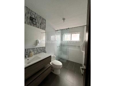 Casa de 5 alcobas en venta en Ciudad Jardin, Cali, 450 m² · foto 8 de 9