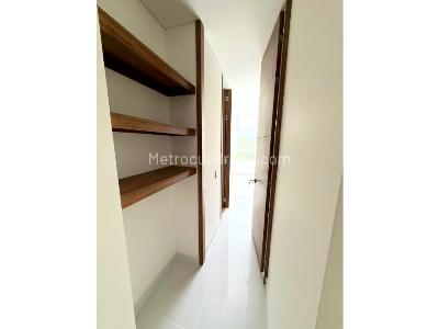 Apartamento en venta en Ciudad Jardin, Cali · foto 7 de 18