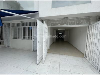 Casa de 5 alcobas en venta en Colseguros, Cali, 400 m² · foto 3 de 20