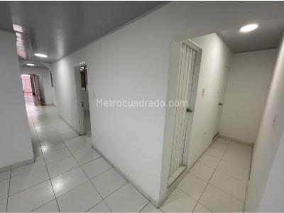 Casa de 5 alcobas en venta en Colseguros, Cali, 400 m² · foto 8 de 20