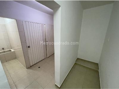 Casa de 5 alcobas en venta en Colseguros, Cali, 400 m² · foto 17 de 20