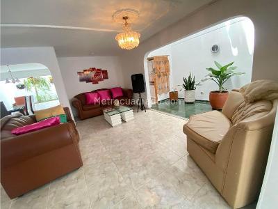 Casa de 4 alcobas en venta en Valle Del Lili, Cali, 160 m² · foto 2 de 9