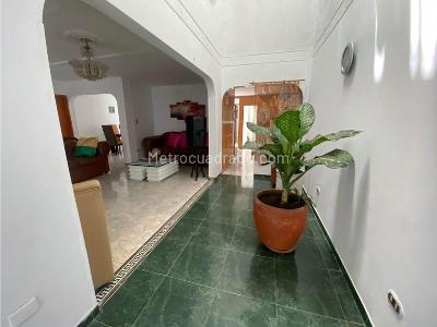 Casa de 4 alcobas en venta en Valle Del Lili, Cali, 160 m² · foto 3 de 9