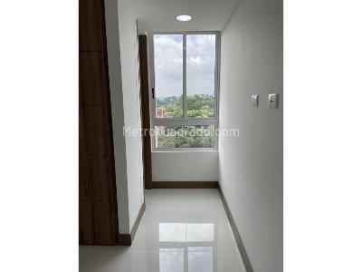 Apartamento en venta en Ciudad Jardin, Cali · foto 4 de 8
