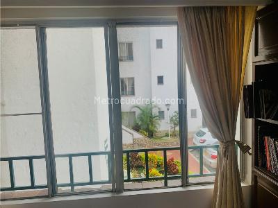 Apartamento de 4 alcobas en venta en Quintas De Don Simon, Cali, 93 m² · foto 3 de 16