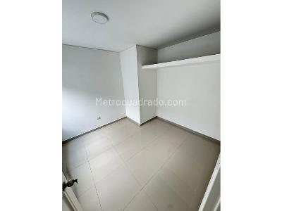 Apartamento en venta en Colseguros, Cali · foto 5 de 12