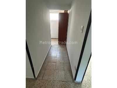 Apartamento en venta en El Refugio, Cali · foto 4 de 11
