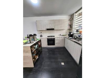 Casa de 5 alcobas en venta en Champagnat, Cali, 360 m² · foto 4 de 18