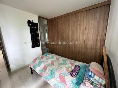 Apartamento de 3 alcobas en venta en Bochalema, Cali, 67 m² · foto 4 de 13