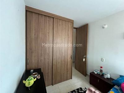 Apartamento de 3 alcobas en venta en Bochalema, Cali, 67 m² · foto 5 de 13
