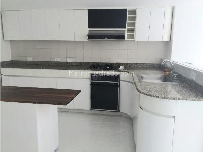 Apartamento de 3 alcobas en venta en San Vicente, Cali, 116 m² · foto 4 de 20