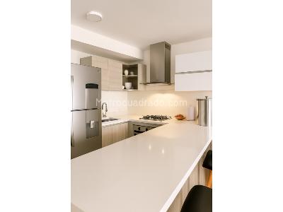 Apartamento de 3 alcobas en venta en Valle Del Lili, Cali, 94 m² · foto 3 de 16