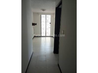 Apartamento en venta en Prados Del Norte, Cali · foto 2 de 15