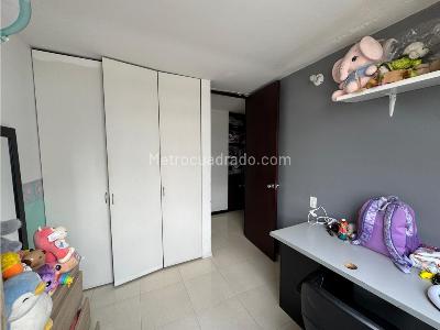 Apartamento de 4 alcobas en venta en Valle Del Lili, Cali, 80 m² · foto 11 de 20
