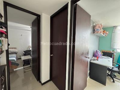 Apartamento de 4 alcobas en venta en Valle Del Lili, Cali, 80 m² · foto 14 de 20