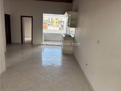 Casa de 5 alcobas en venta en Ciudad 2000, Cali, 222 m² · foto 2 de 9