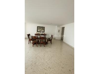 Apartamento en venta en Granada, Cali · foto 2 de 13