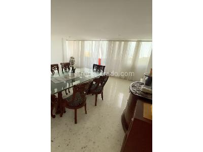 Apartamento en venta en Granada, Cali · foto 3 de 13