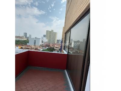 Apartamento en venta en Granada, Cali · foto 4 de 13