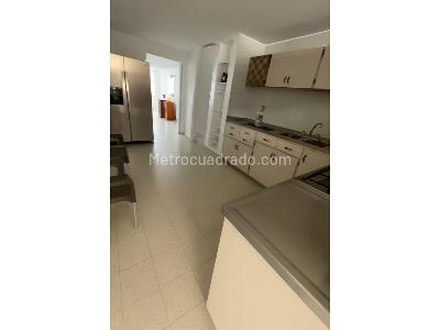 Apartamento en venta en Granada, Cali · foto 5 de 13