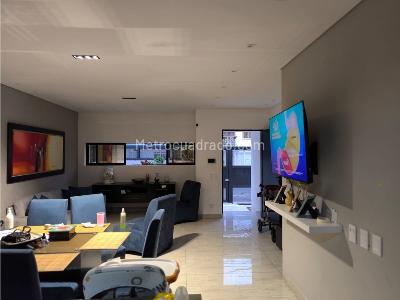 Casa de 4 alcobas en venta en Pampa Linda, Cali, 150 m² · foto 6 de 20