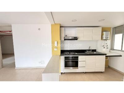 Apartamento de 3 alcobas en venta en Los Cambulos, Cali, 72 m² · foto 2 de 13