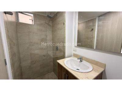 Apartamento de 3 alcobas en venta en Los Cambulos, Cali, 72 m² · foto 11 de 13