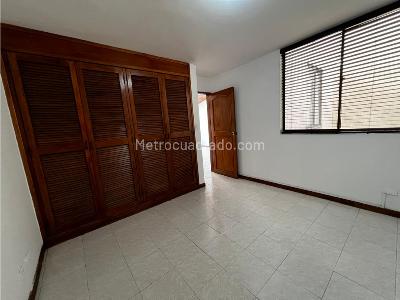 Apartamento de 1 alcoba en venta en Prados Del Norte, Cali, 50 m² · foto 11 de 13