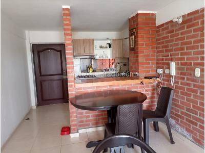 Apartamento de 3 alcobas en venta en El Refugio, Cali, 72 m² · foto 3 de 14