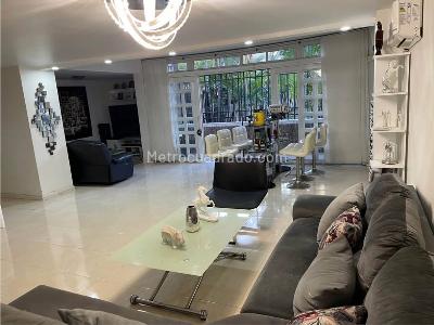 Apartamento de 3 alcobas en venta en El Ingenio, Cali, 150 m² · foto 4 de 13
