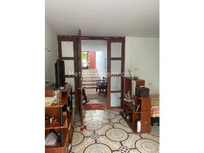 Casa de 5 alcobas en venta en Buitrera, Cali · foto 2 de 20