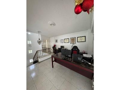 Casa de 5 alcobas en venta en Seminario, Cali, 420 m² · foto 5 de 10